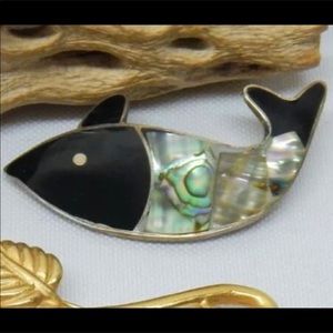 Vintage Silver Tone another Pearl Brooch.